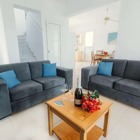 Dreams Ferienvilla By Interhome Γεννάδι